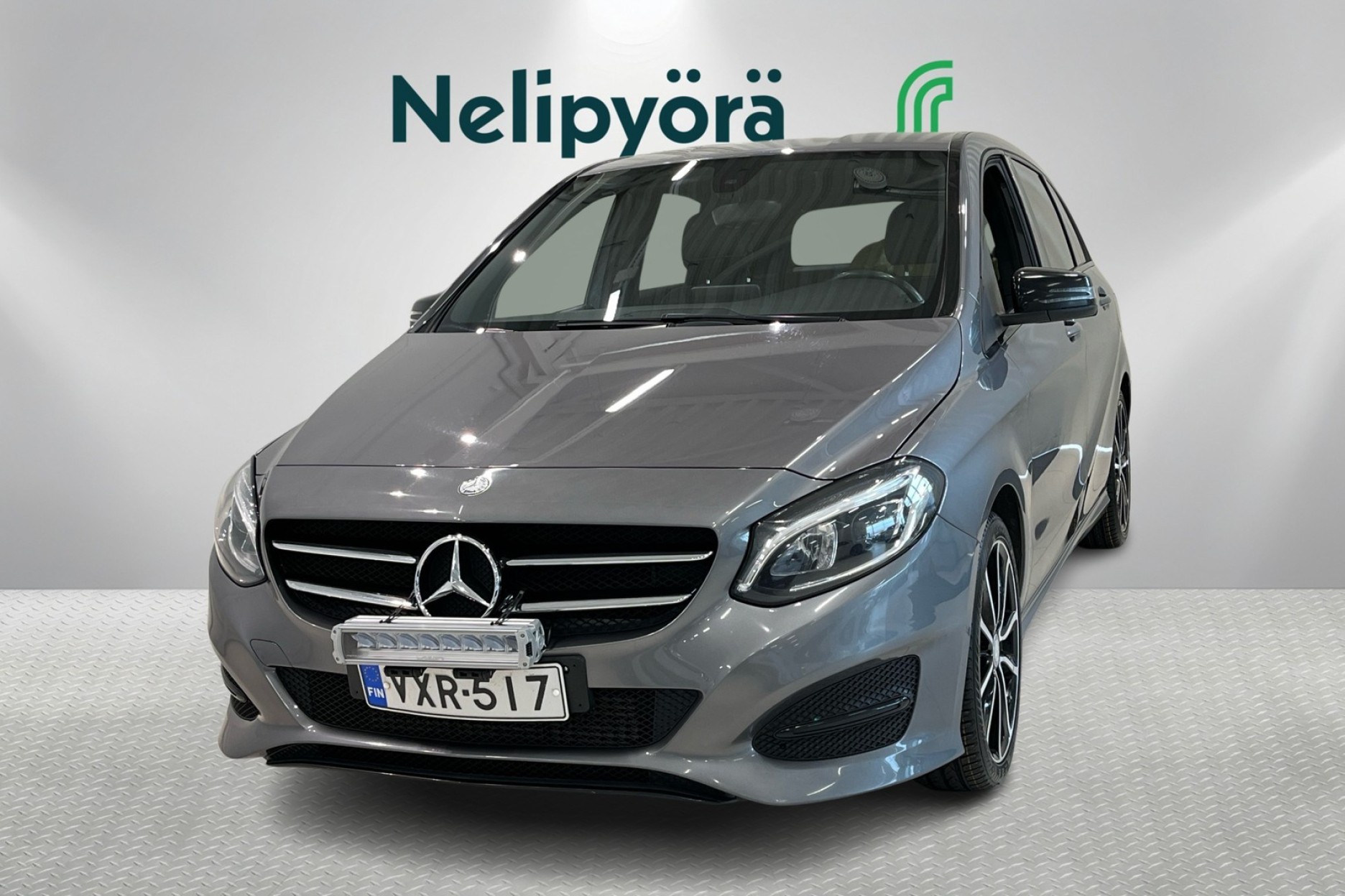 MERCEDES-BENZ B